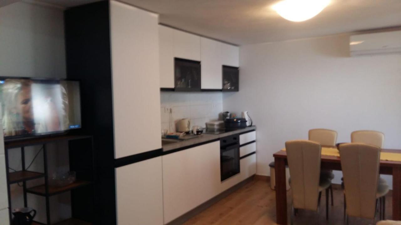 Apartmani Gojevic Vodice Ngoại thất bức ảnh