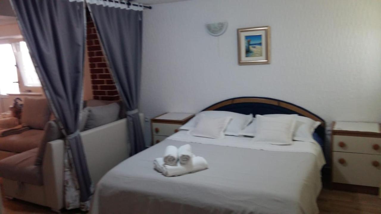 Apartmani Gojevic Vodice Ngoại thất bức ảnh