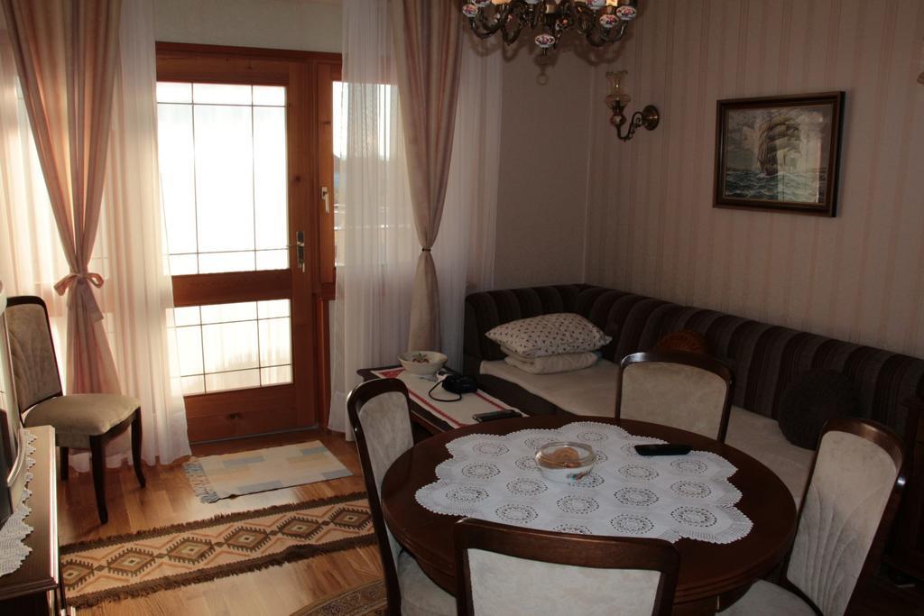 Apartmani Gojevic Vodice Ngoại thất bức ảnh