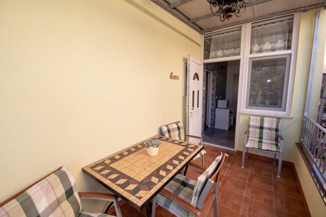 Apartmani Gojevic Vodice Ngoại thất bức ảnh