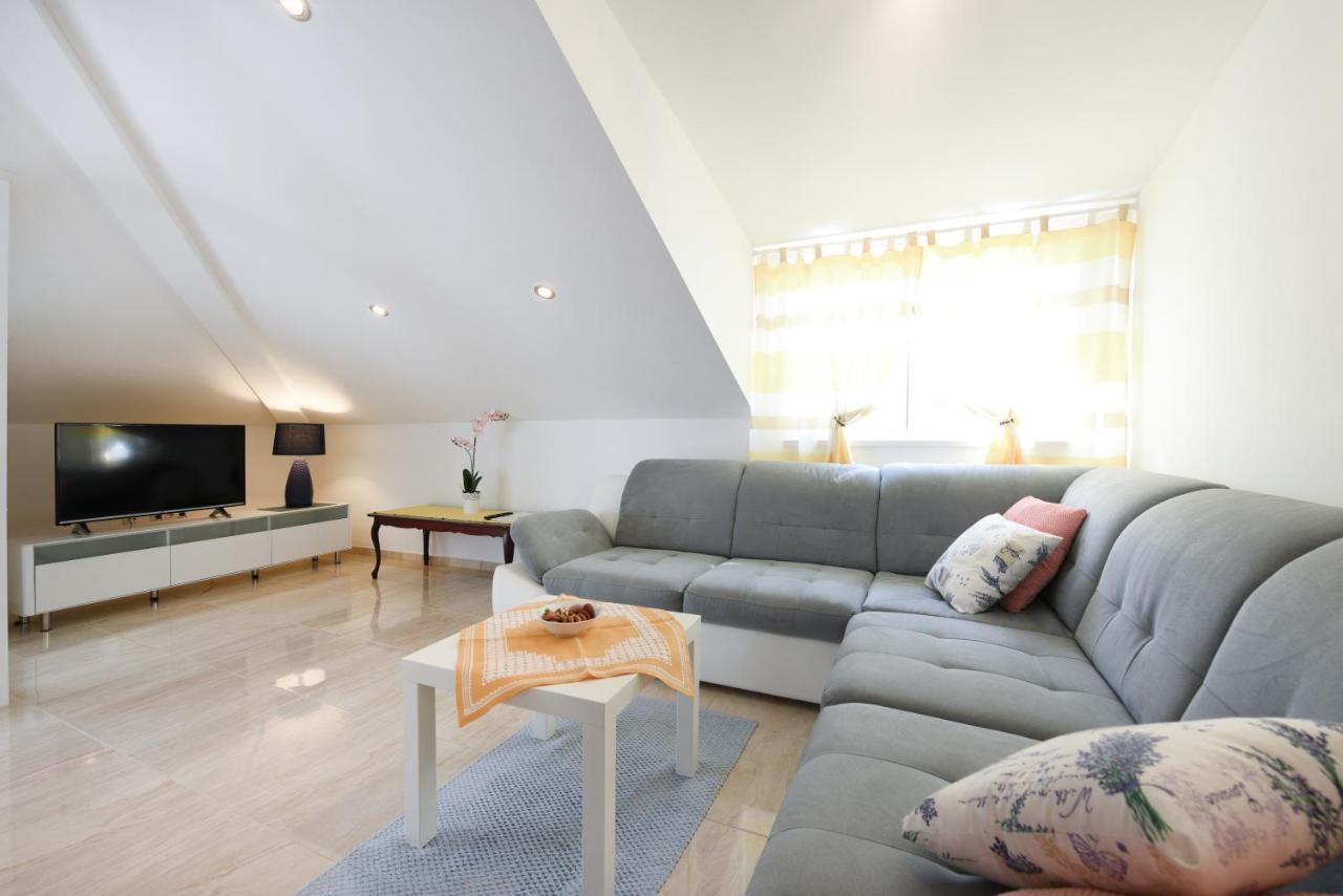 Apartmani Gojevic Vodice Ngoại thất bức ảnh